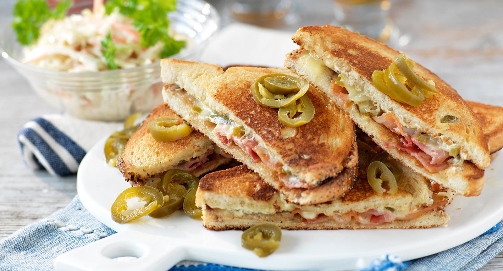 Grilled cheese med bacon och jalapeño