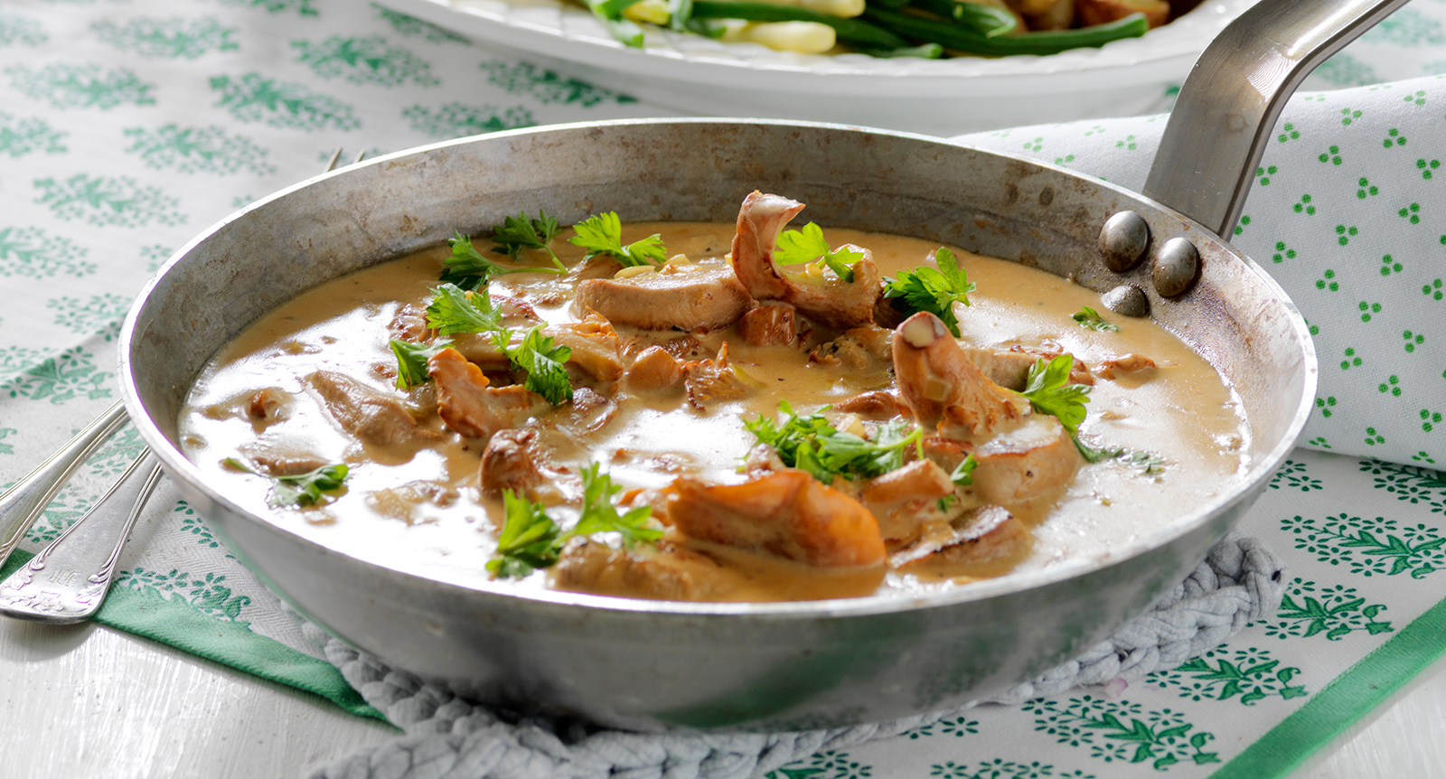 Fläskfilégryta med kantareller