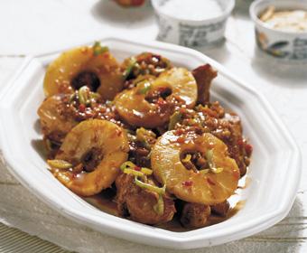 Ananaskyckling i het sås