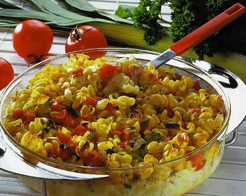 Pastagratäng med korv