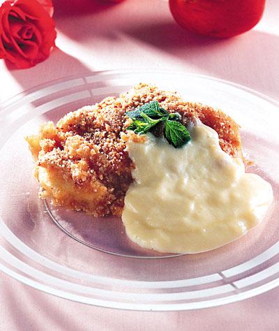 Svensk äppelkaka med vaniljsås