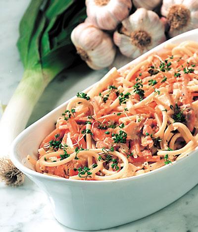 Pasta Julienne med rökt lax