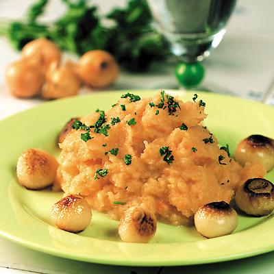 Rotmos med helstekt lök