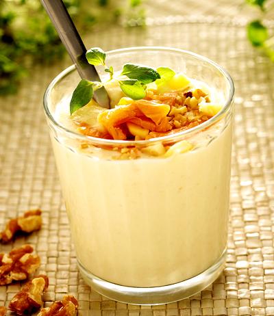 Krämig rotsellerisoppa med rökt lax