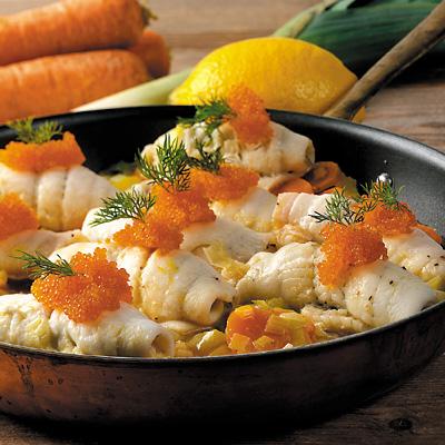 Spättarullar på grönsaksbädd