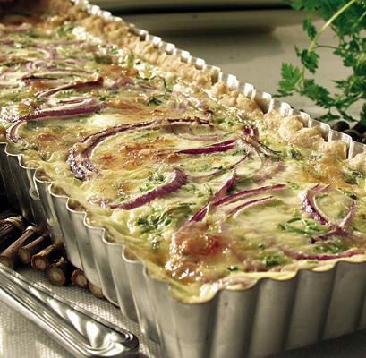 Rödlökspaj med lätt kumminsmak