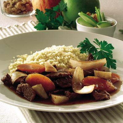 Köttgryta med äppelsallad