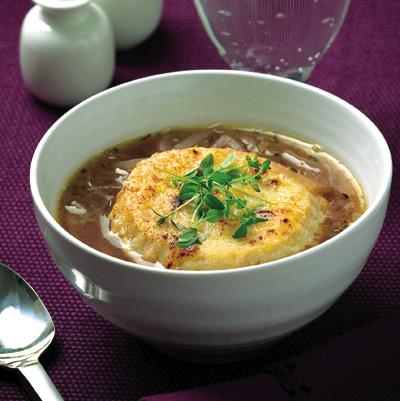 Ostgratinerad löksoppa