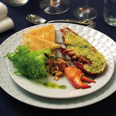 Dill- och fänkålsgratinerad hummer