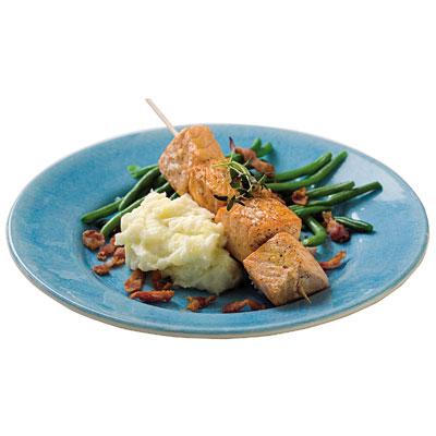 Vitlöksmos till grillat laxspett