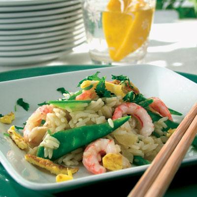 Fried rice med räkor och koriander