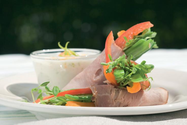 Fyllda skinkrullar med limesås