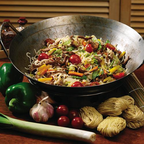 Wokad biff med nudlar