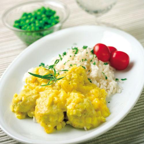 Kycklingfrikadeller i currysås