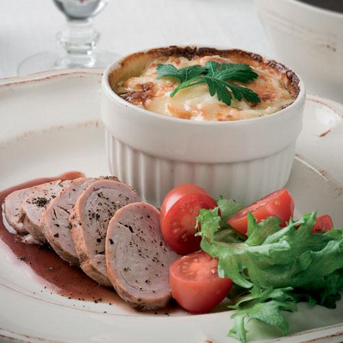 Fläskfilé med svartpepparsås