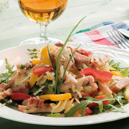 Pastaskruvar med kassler och pepparrot