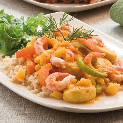 Snabba grytan med fiskbullar och räkor