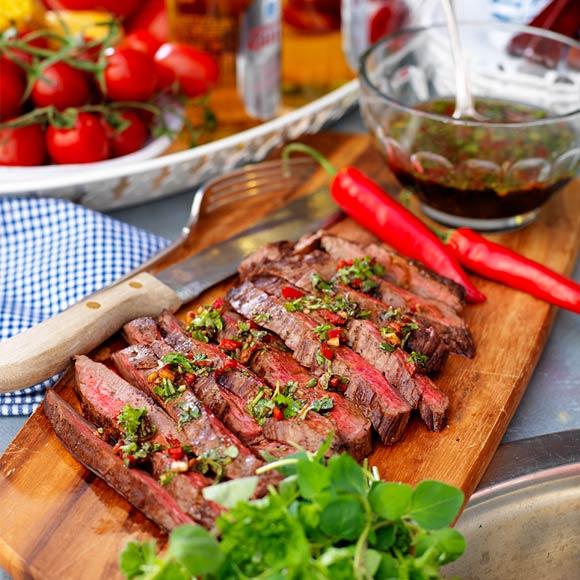 Grillad flankstek med chilidressing