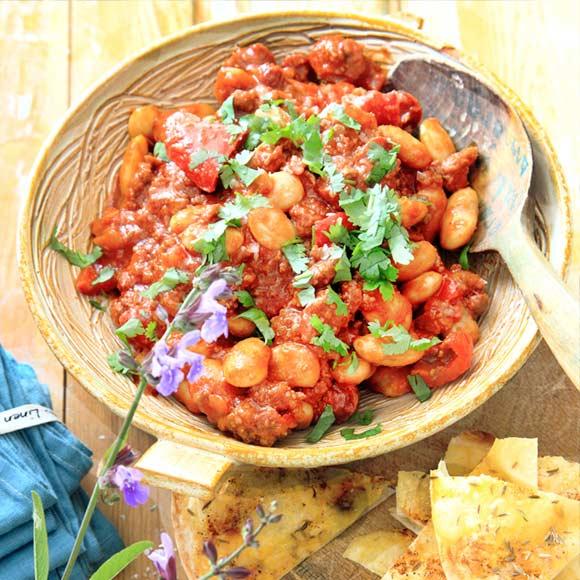 Chorizogryta med avokadoyoghurt