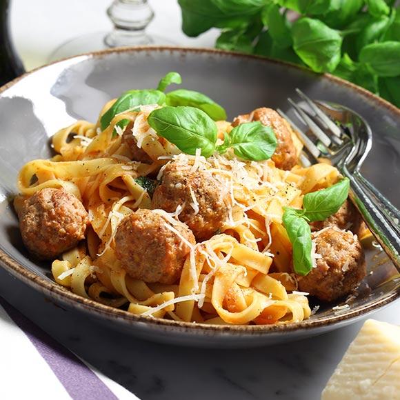 Salsicciaköttbullar i tomatsås