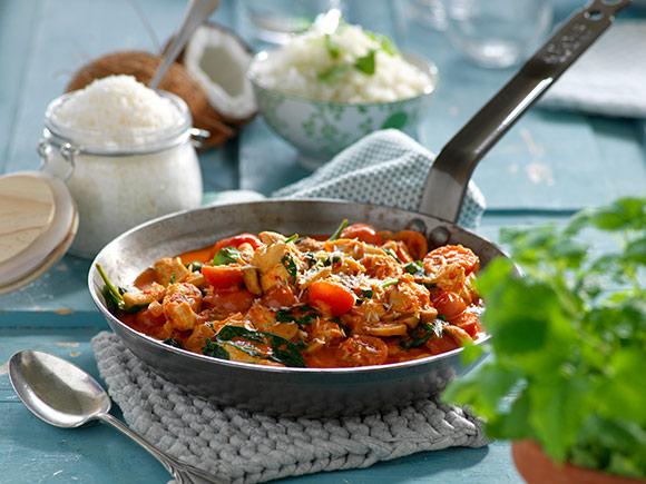 Kycklinggryta med ajvar relish och kokos