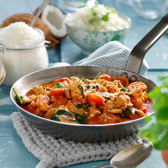 Kycklinggryta med ajvar relish och kokos