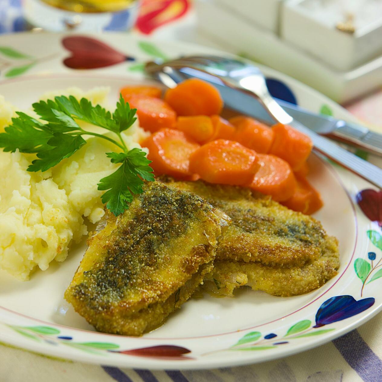 Stekt dillströmming med potatispuré