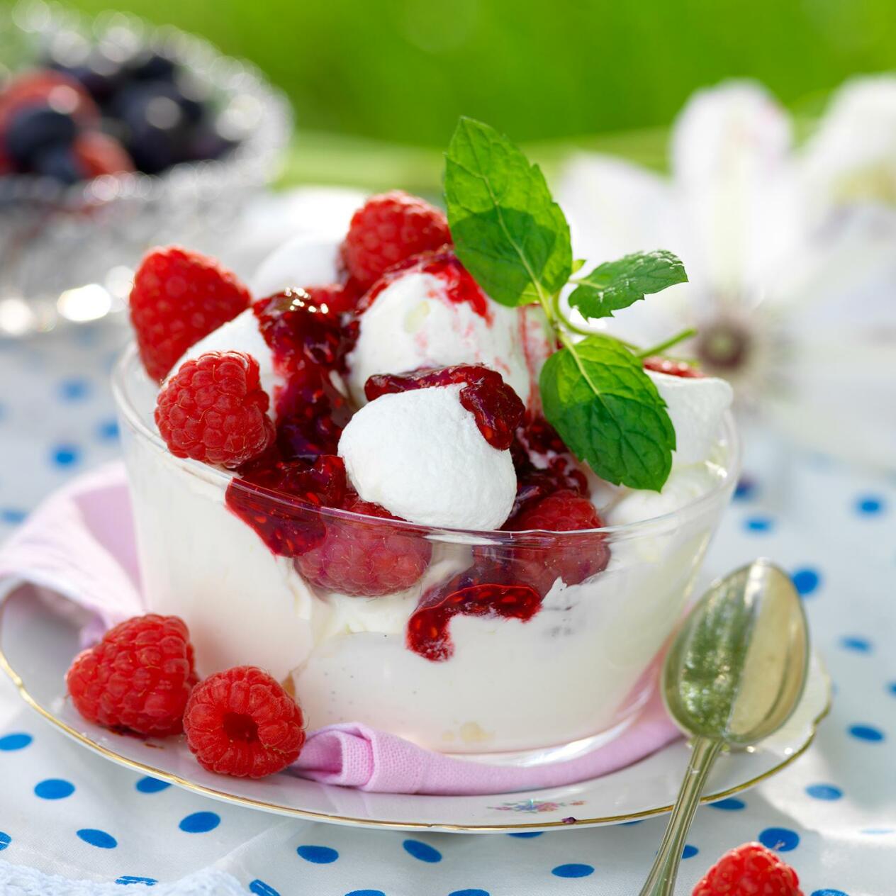 Marängsviss med hallonsirap