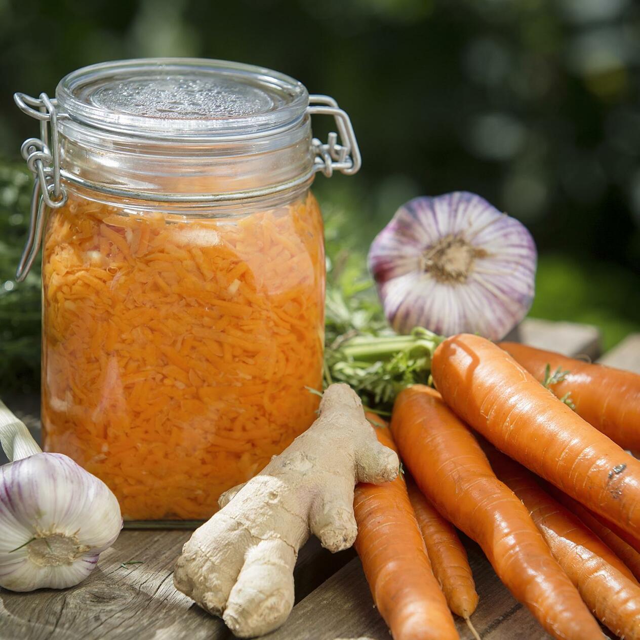 Mjölksyrade morötter med ingefära och vitlök