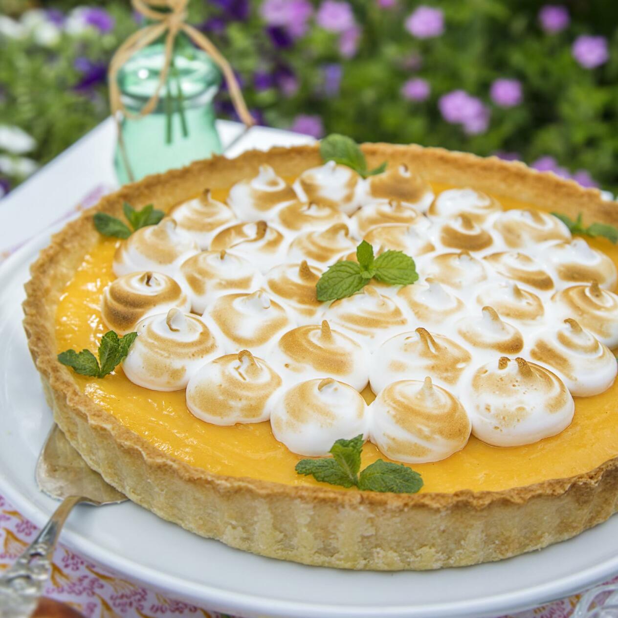 Persika- och marängpaj