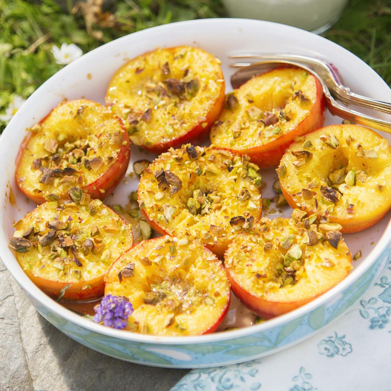 Pistaschgratinerade nektariner