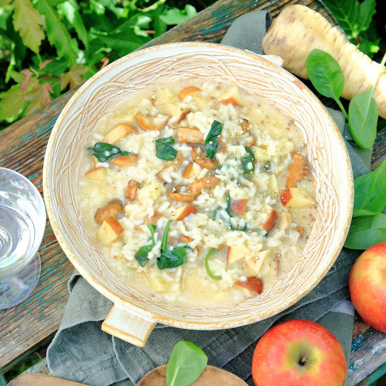 Svamprisotto med spenat och äpple