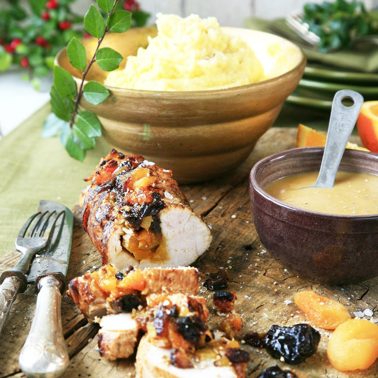 Aprikosfylld kalkonfilé med äppelsås