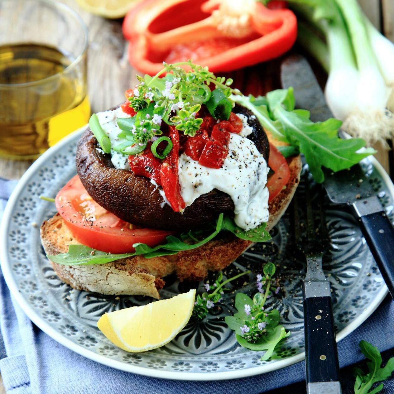 Portabello-burgare med getostkräm