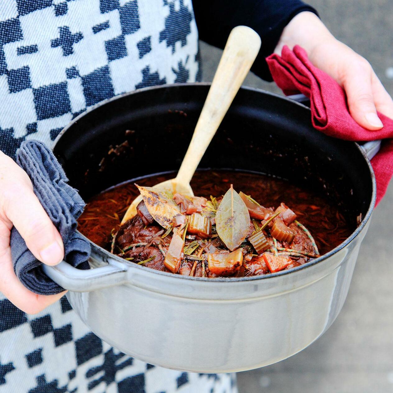 Långtidsbakad vildsvinsstek