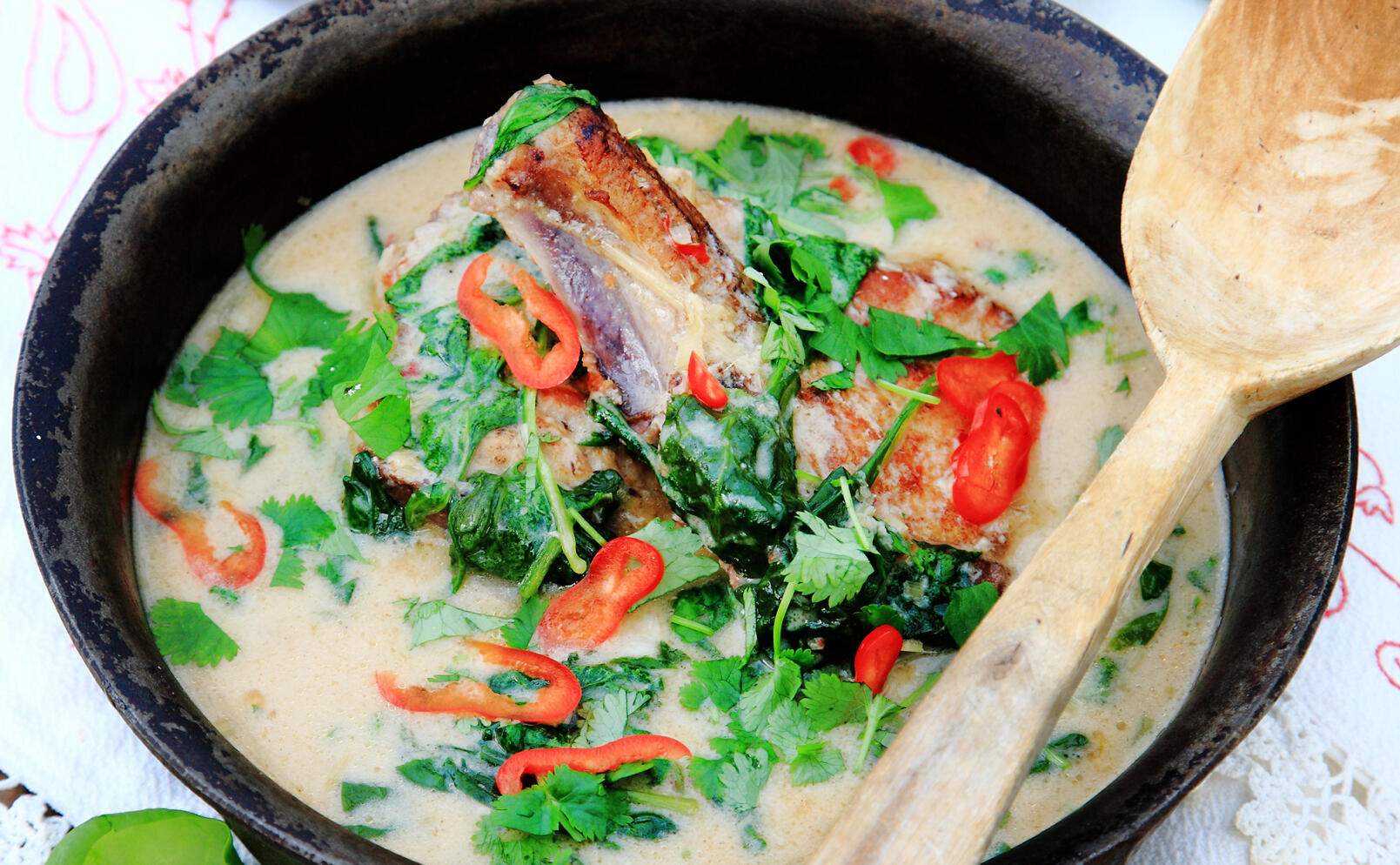 Fläskkotletter i thaisås