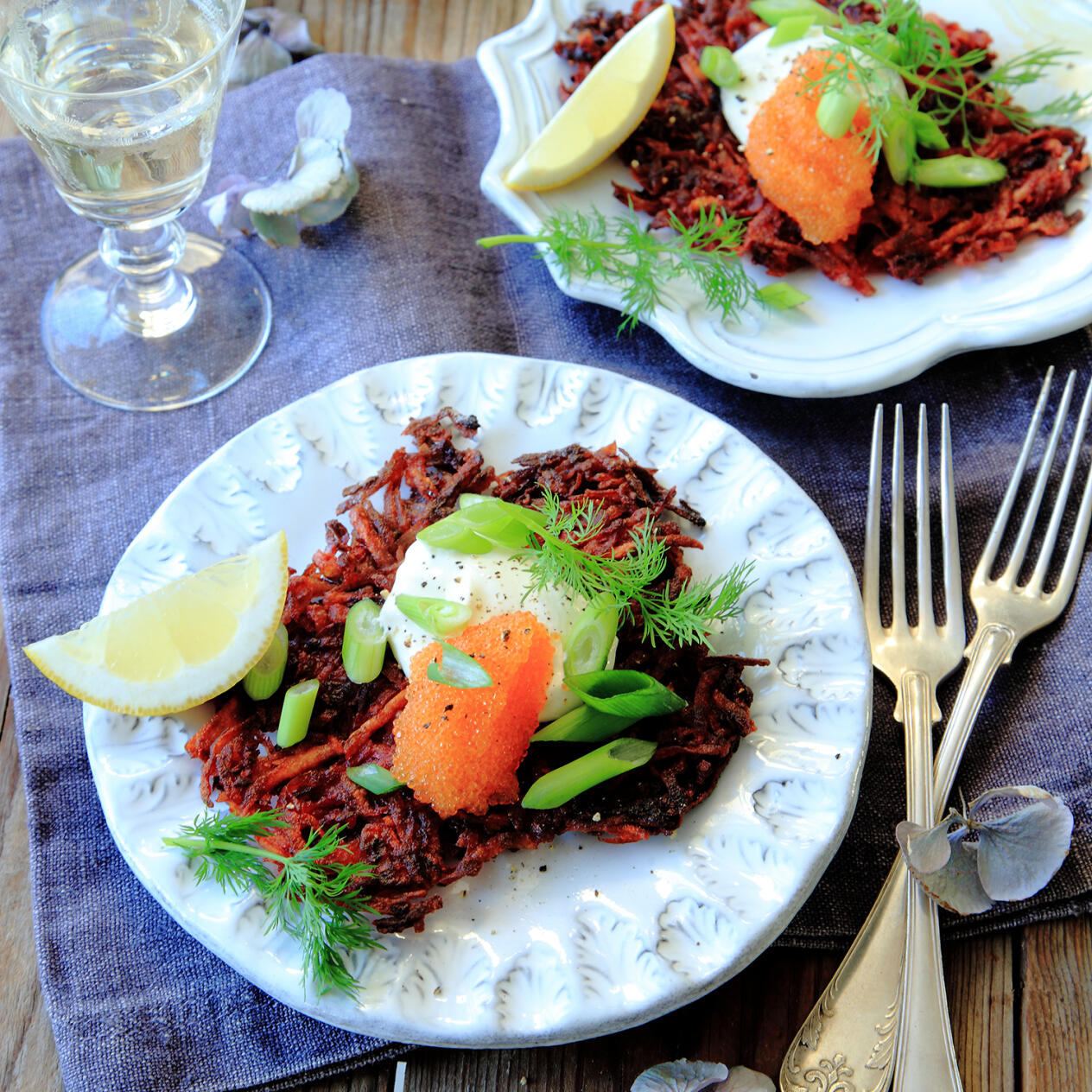 Rödbetsråraka med löjrom