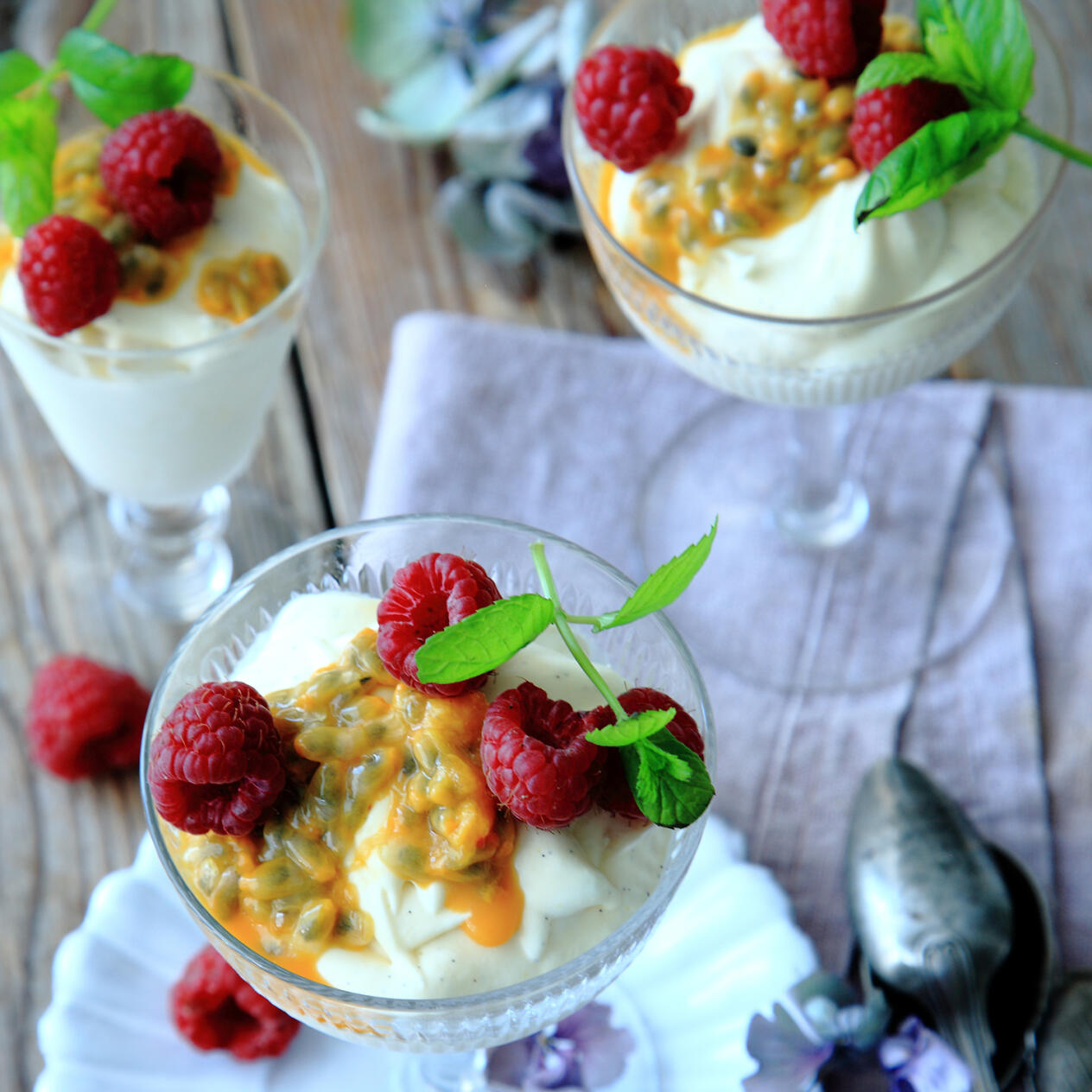 Limekräm med passionsfrukt