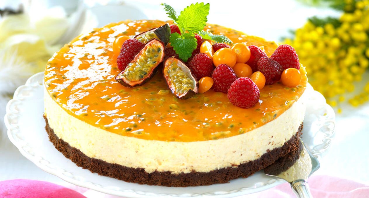 Len moussetårta med passionsfrukt