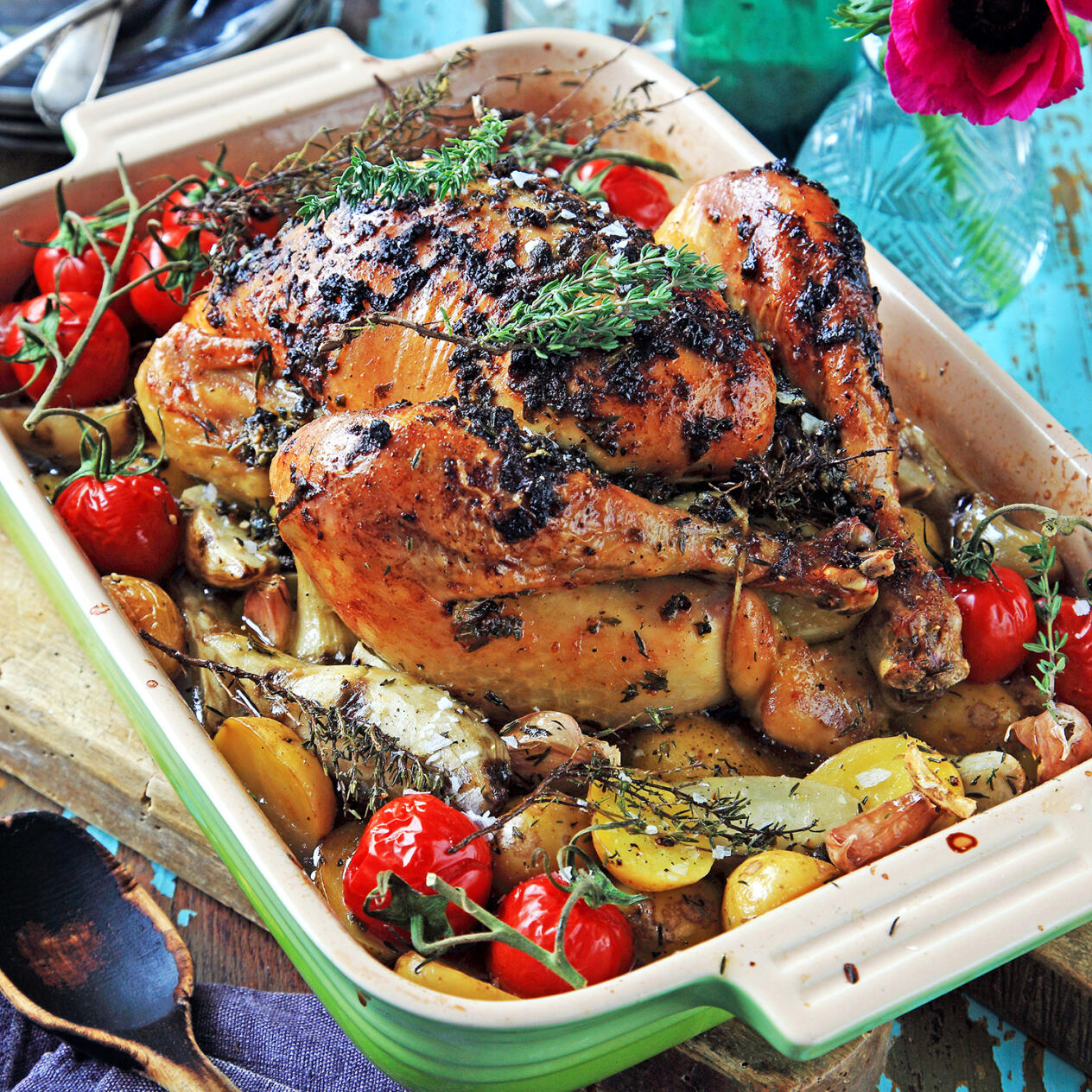 Helstekt vårkyckling med örter