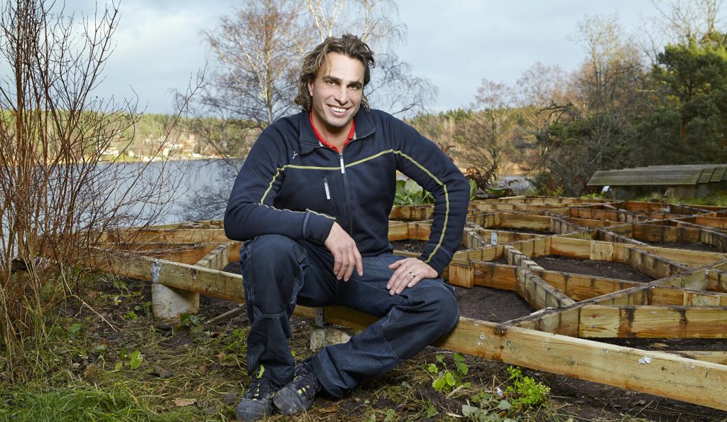 Anders ”Arga snickaren” Öfvergård kan se hur han har utvecklats från en mycket rastlös ung pojke med ett väldigt stort bekräftelsebehov till en mognare man med större insikter om vem han själv är.