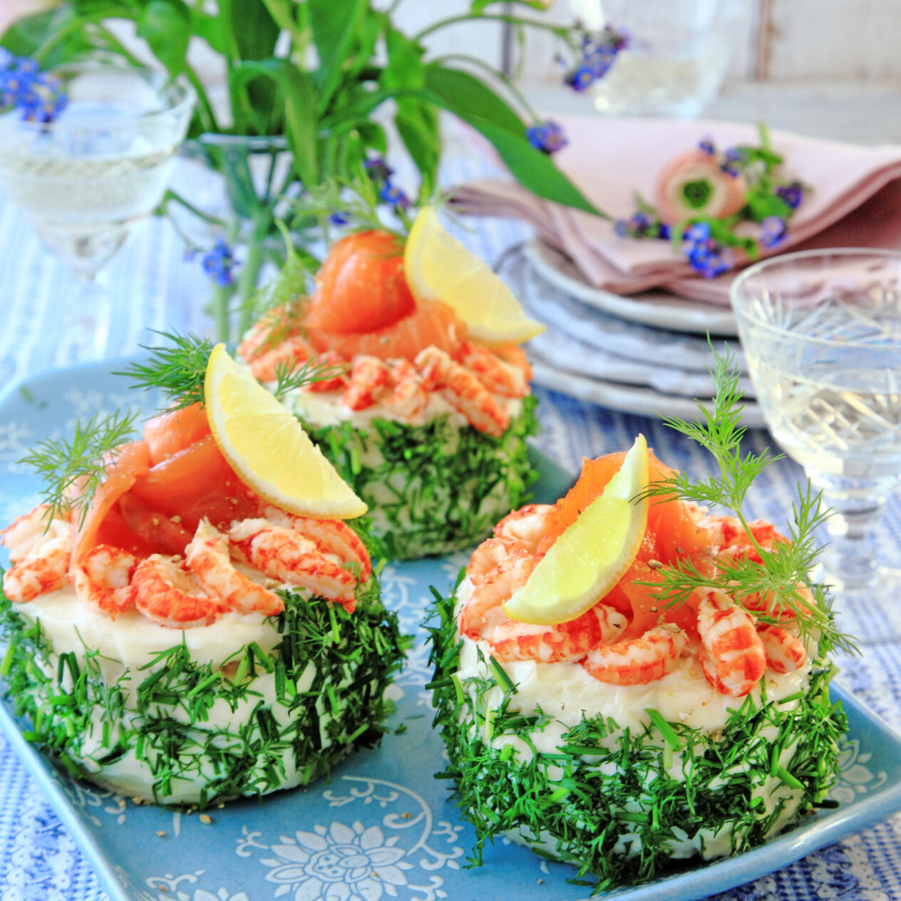 Laxbakelse med kräftor