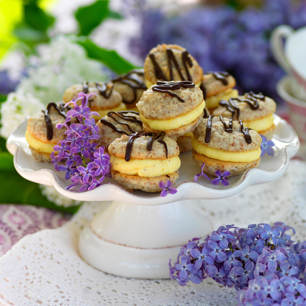 Dubbla mandelkakor med apelsinkräm