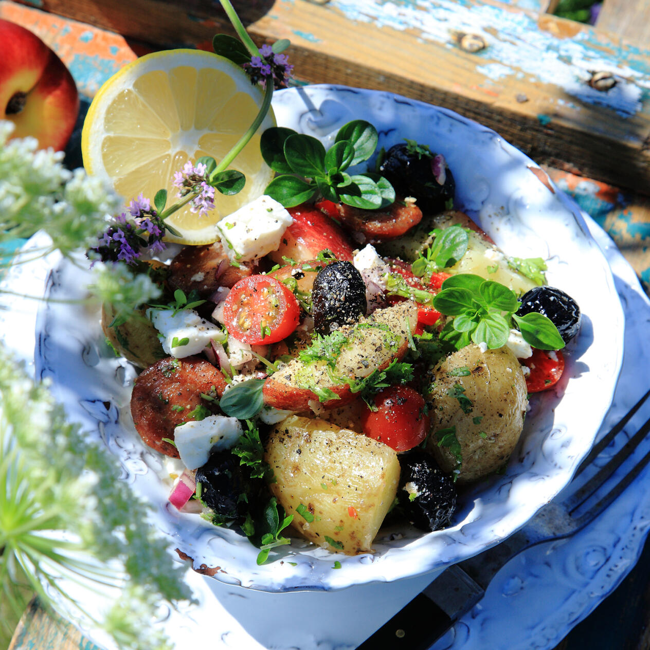 Potatissallad med chorizo och nektariner