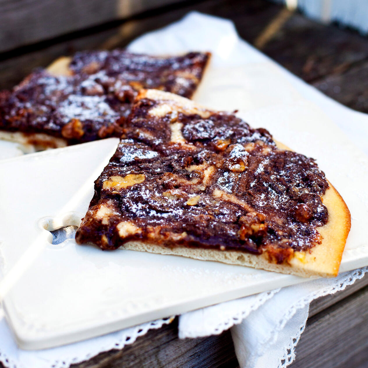 Nutella- och färskostpizza