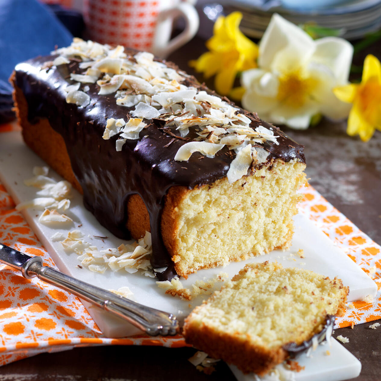 Kokoskaka med chokladfrosting