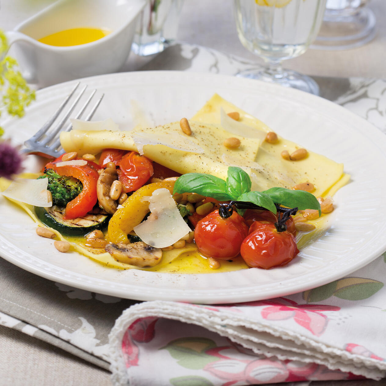 Öppen lasagne med grillade grönsaker