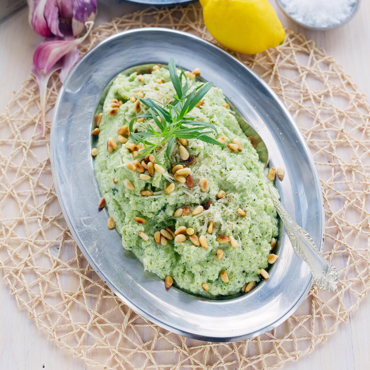 Blomkåls- och broccolimos med citron och parmesanost