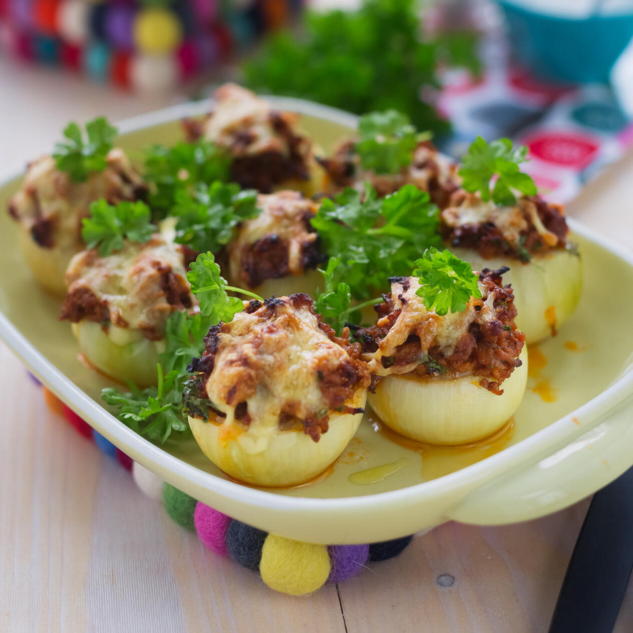 Lammfärsfylld gul lök