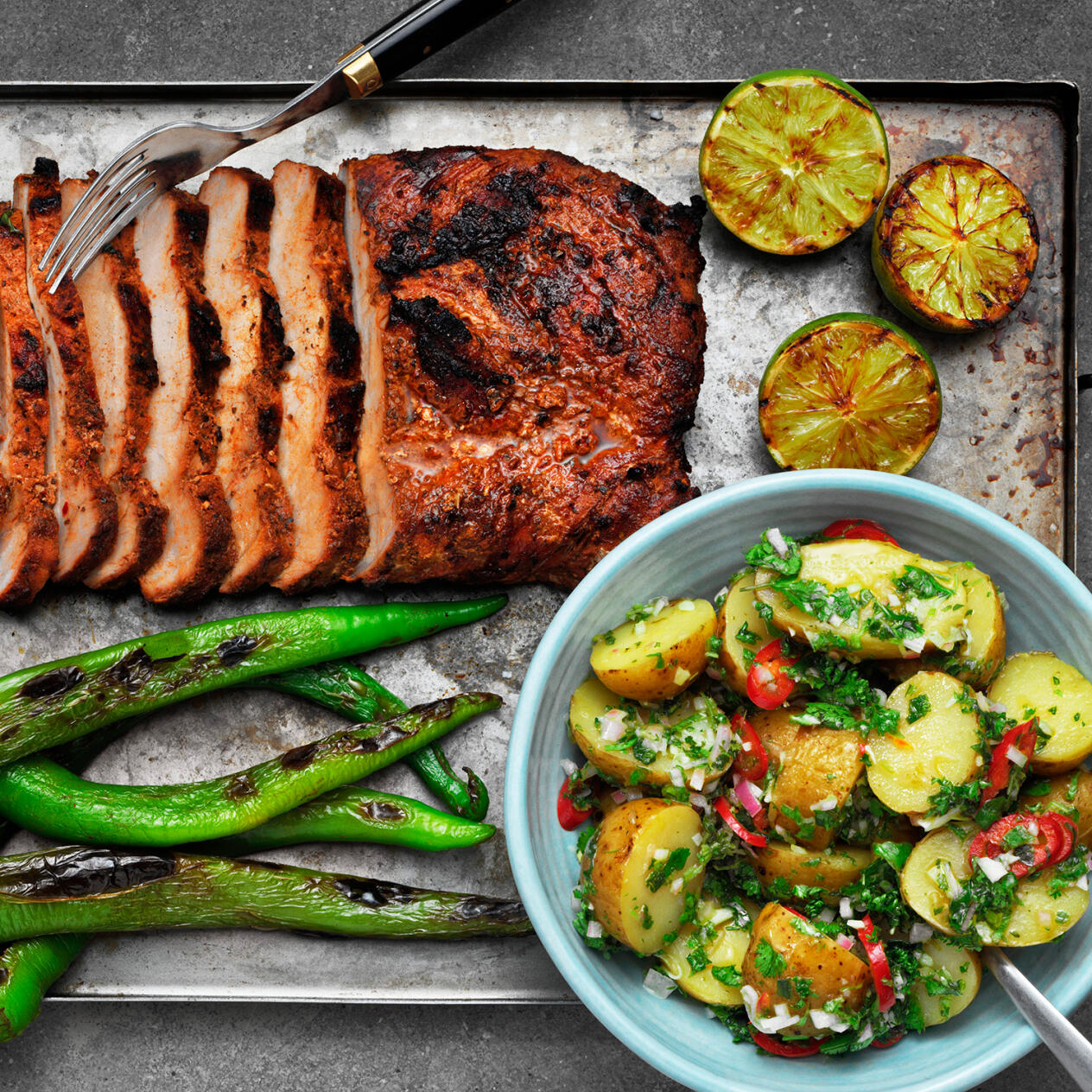 Grillplanka med chimichurripotatissallad